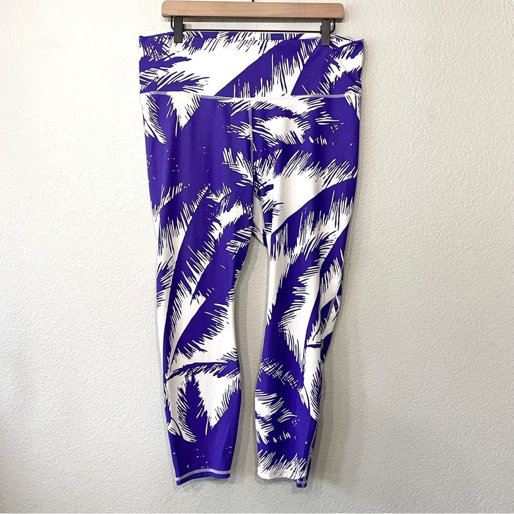 Fabletics Oasis High Waist Palm Leaf 7/8 Leggings